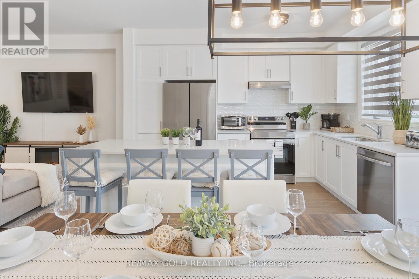 91 Phoenix Boulevard, Barrie, Ontario  L9S 2Z5 - Photo 9 - S12725646