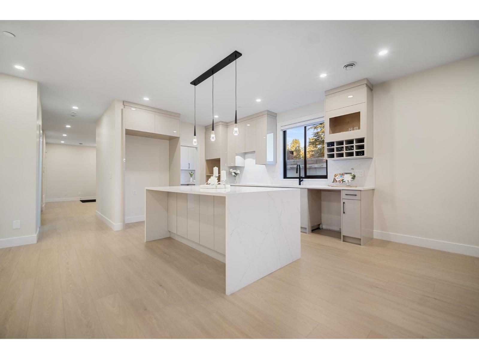 14204 North Bluff Road, White Rock, British Columbia  V4B 3C4 - Photo 12 - R3082438