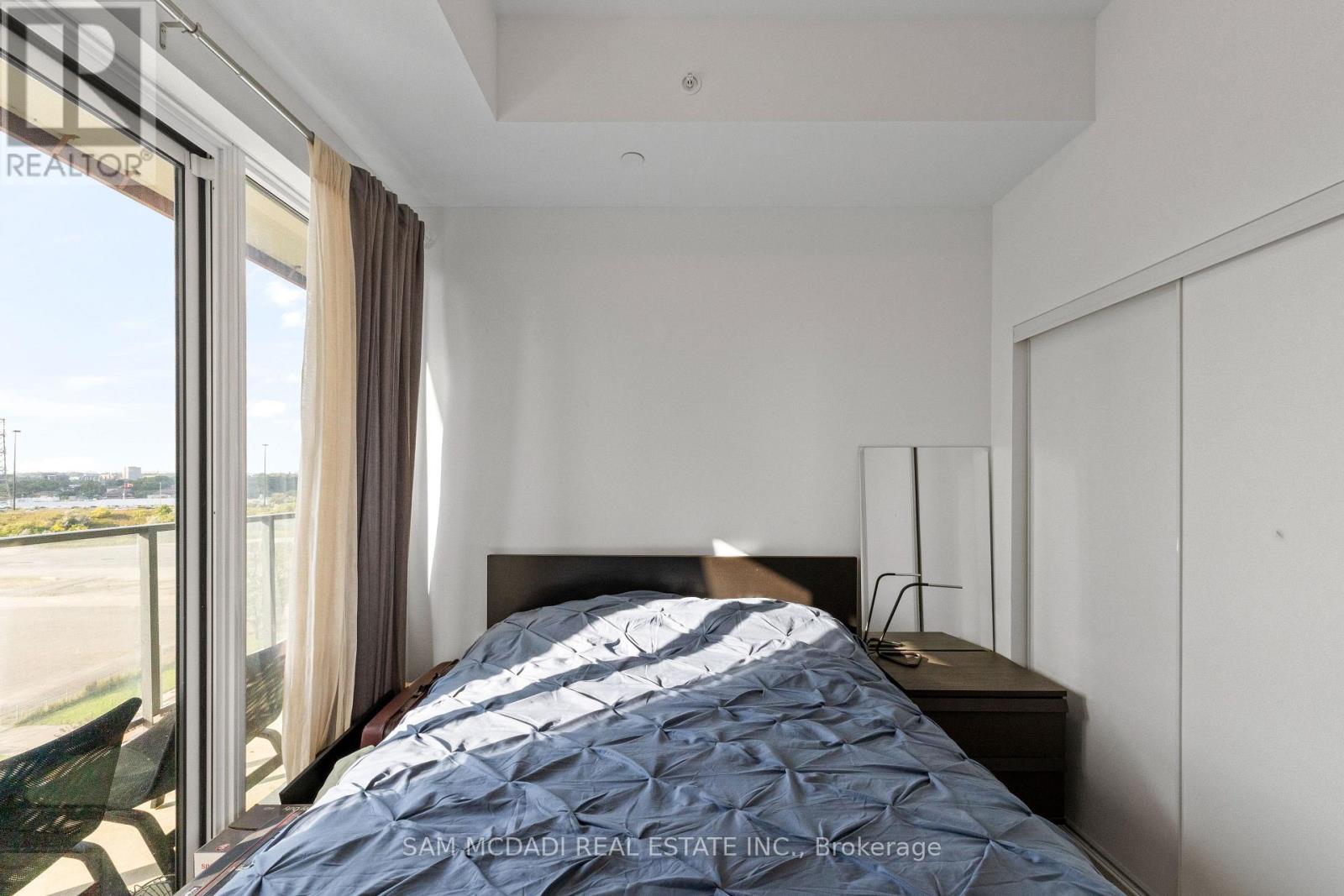 1012 - 30 Shore Breeze Drive W, Toronto, Ontario  M8V 1A1 - Photo 10 - W12725538