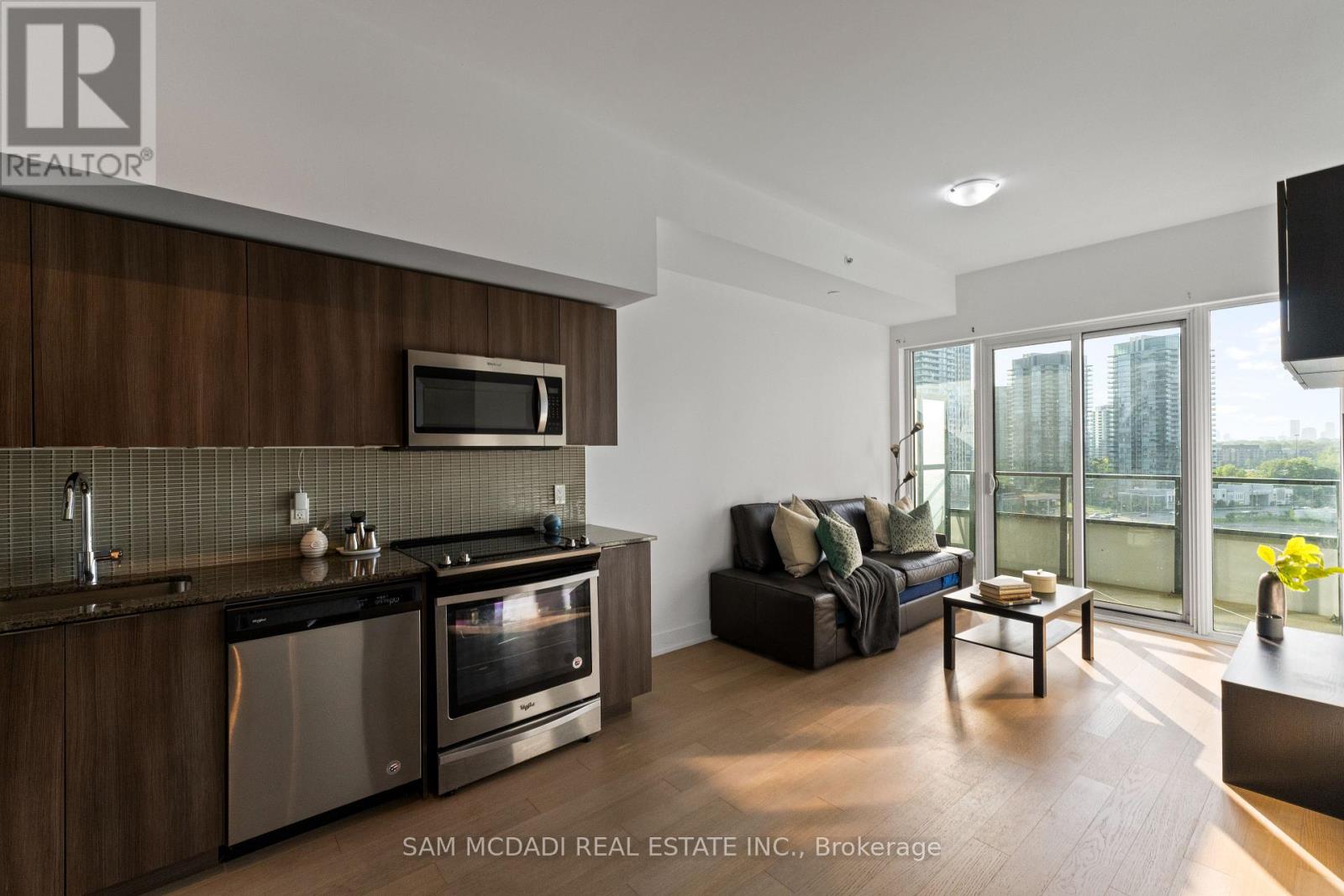 1012 - 30 Shore Breeze Drive W, Toronto, Ontario  M8V 1A1 - Photo 3 - W12725538