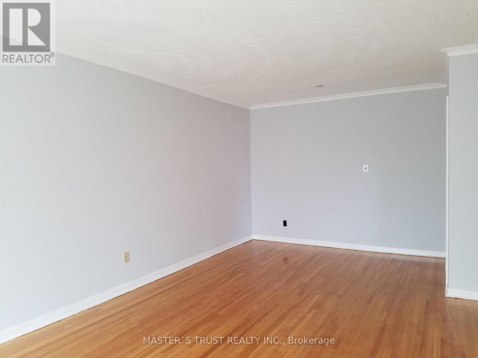 1316 Redbank Crescent, Oakville, Ontario  L6H 1Y5 - Photo 4 - W12725540