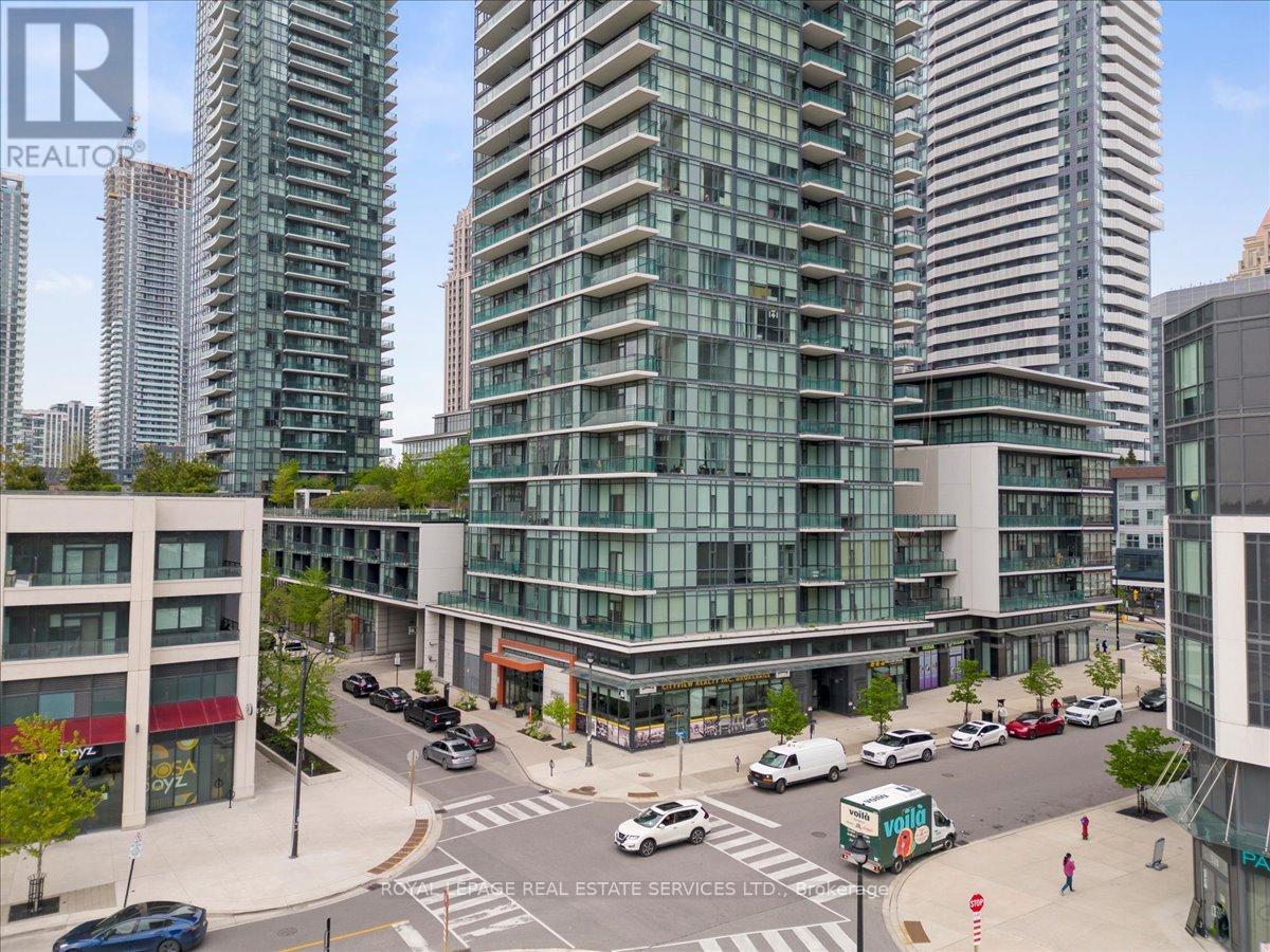 Lph3 - 4065 Brickstone Mews, Mississauga, Ontario  L5B 0G3 - Photo 2 - W12725604