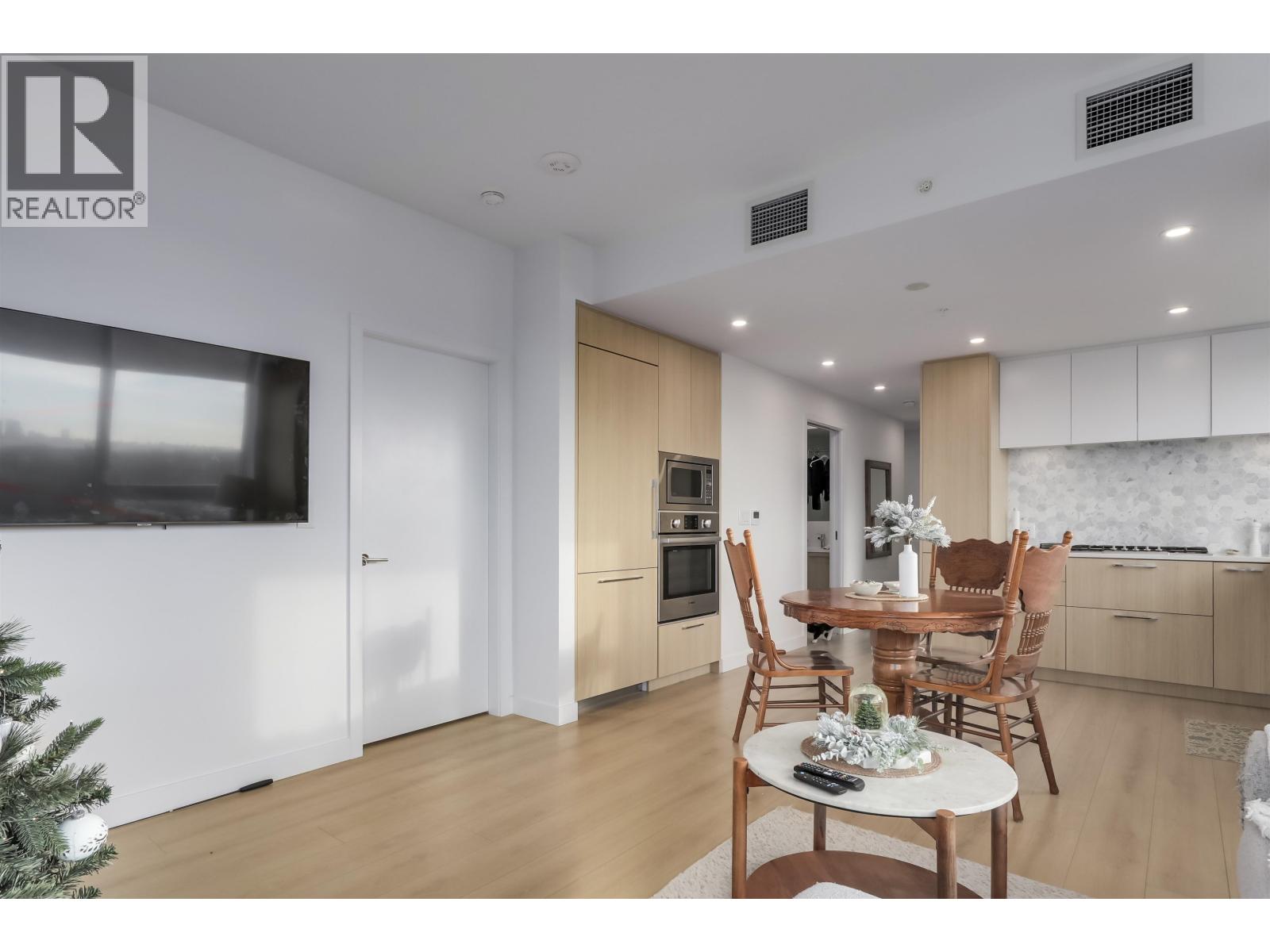 606 2425 Alpha Avenue, Burnaby, British Columbia  V5C 0N6 - Photo 5 - R3082629