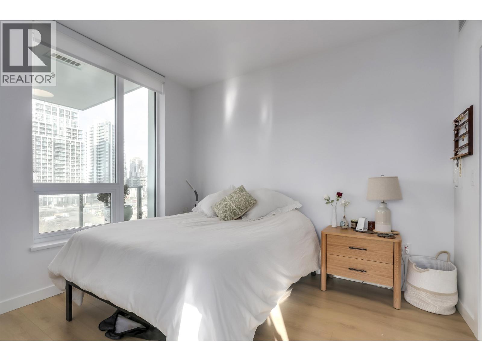 606 2425 Alpha Avenue, Burnaby, British Columbia  V5C 0N6 - Photo 14 - R3082629