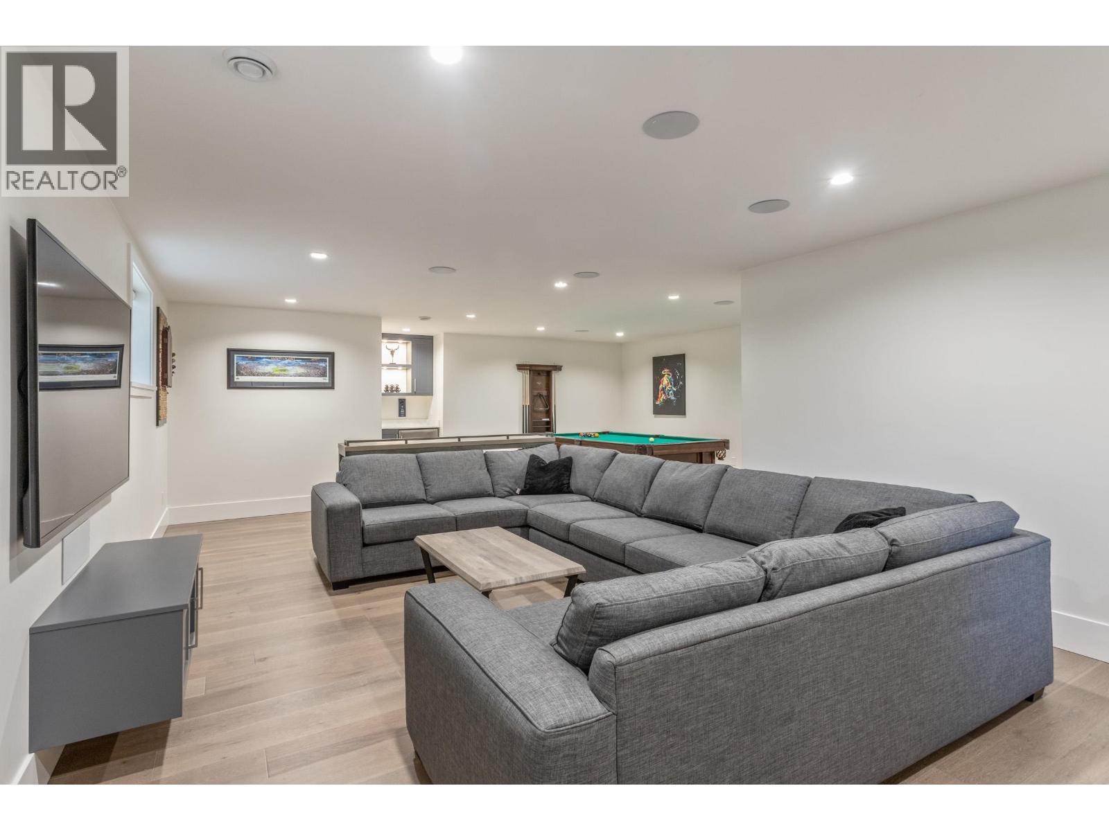 4326 Cambridge Street, Burnaby, British Columbia V5C 1H4 - Photo 29 - R3081154