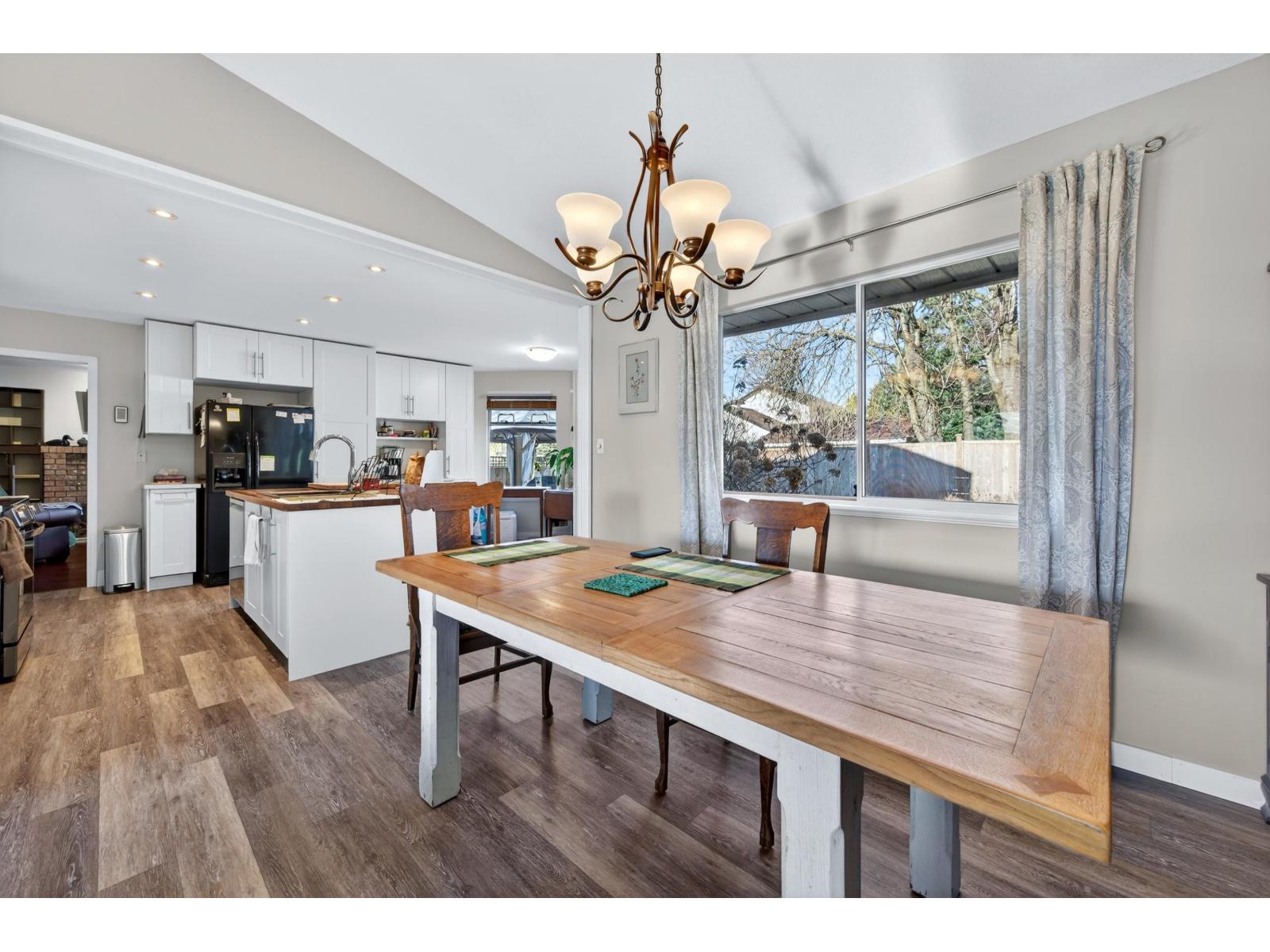 18477 57a Avenue, Surrey, British Columbia  V3S 7E4 - Photo 10 - R3082370