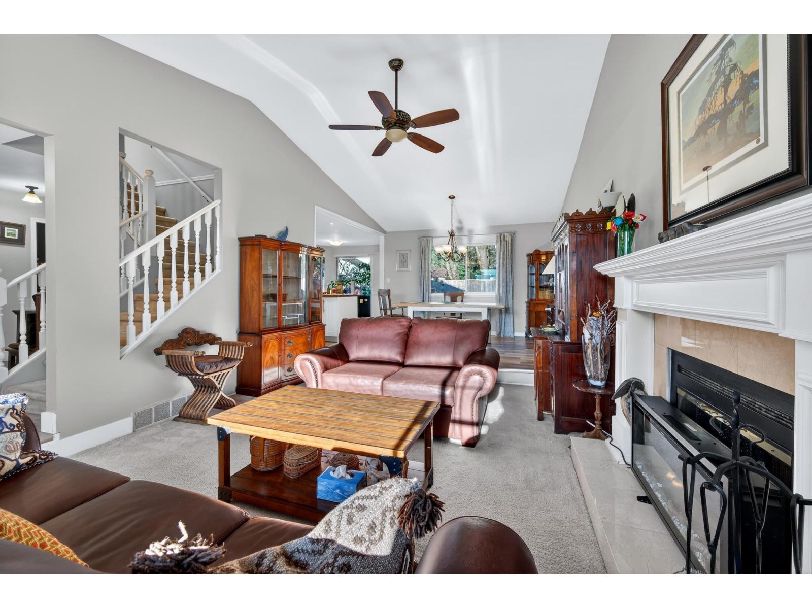 18477 57a Avenue, Surrey, British Columbia  V3S 7E4 - Photo 8 - R3082370