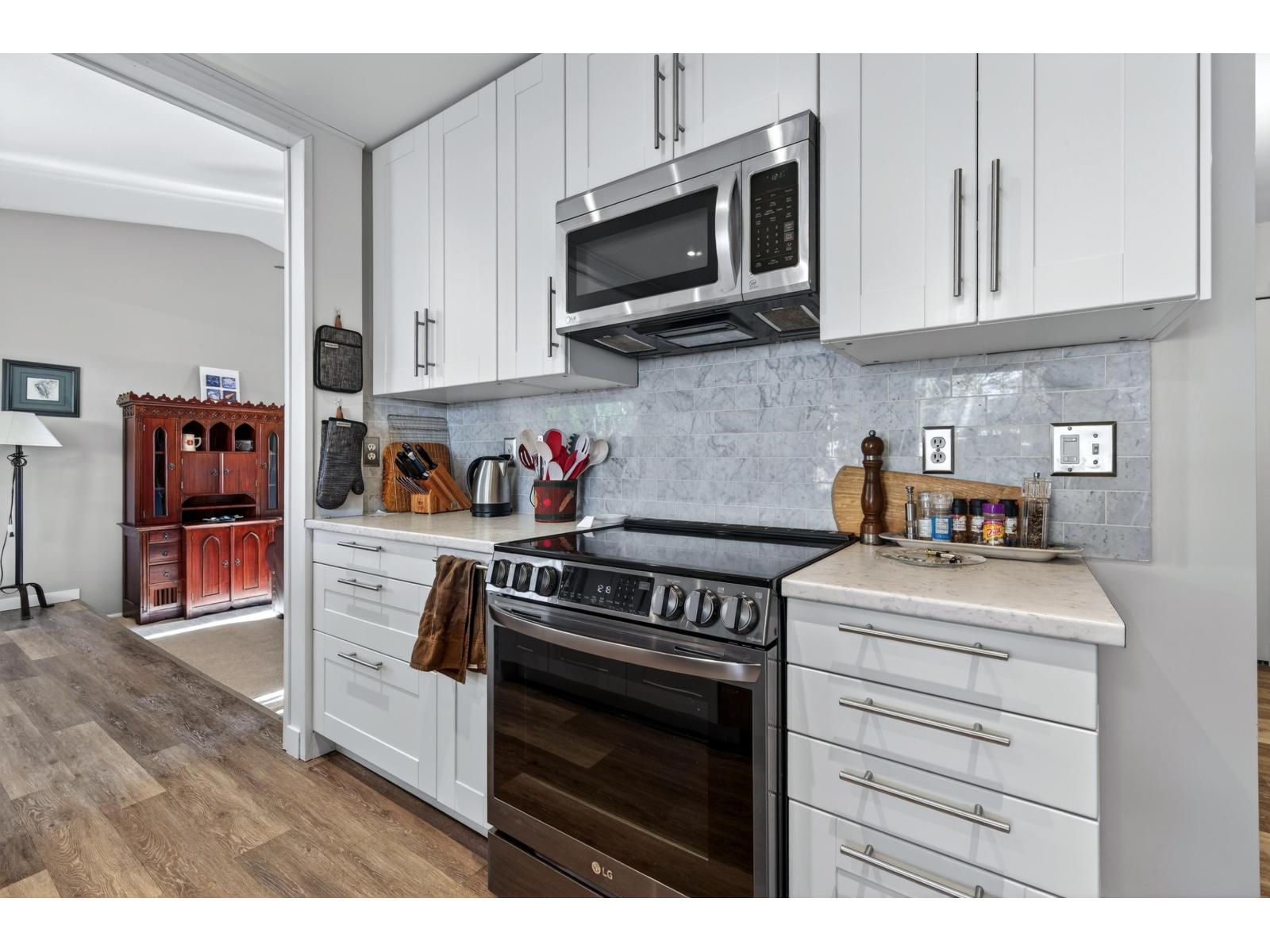 18477 57a Avenue, Surrey, British Columbia  V3S 7E4 - Photo 13 - R3082370