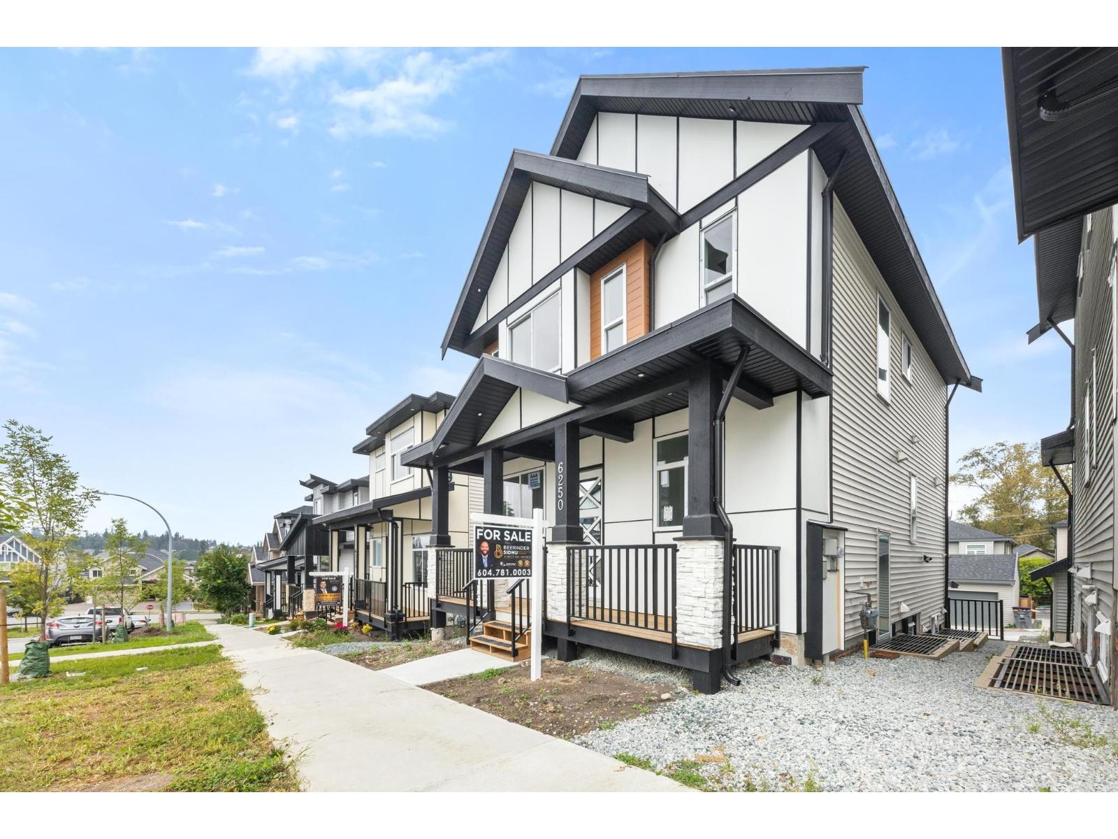 6250 147b Street, Surrey, British Columbia  V3S 3T1 - Photo 3 - R3082585