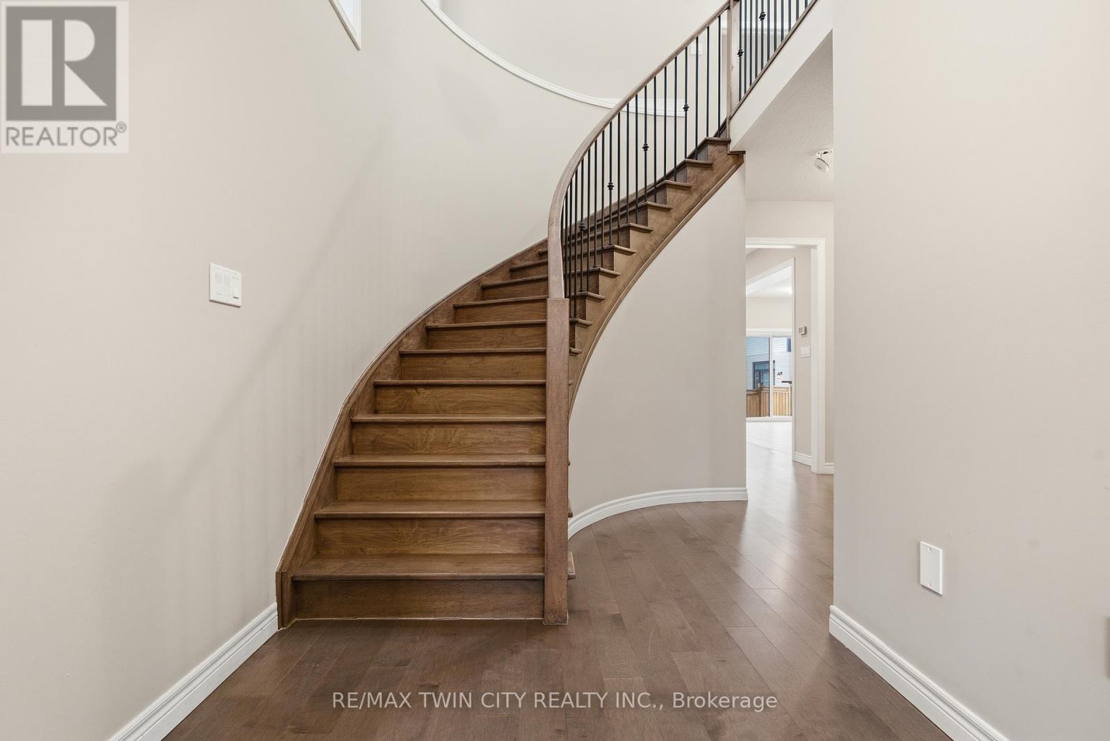 126 Tartan Avenue, Kitchener, Ontario  N2R 0N4 - Photo 17 - X12725526