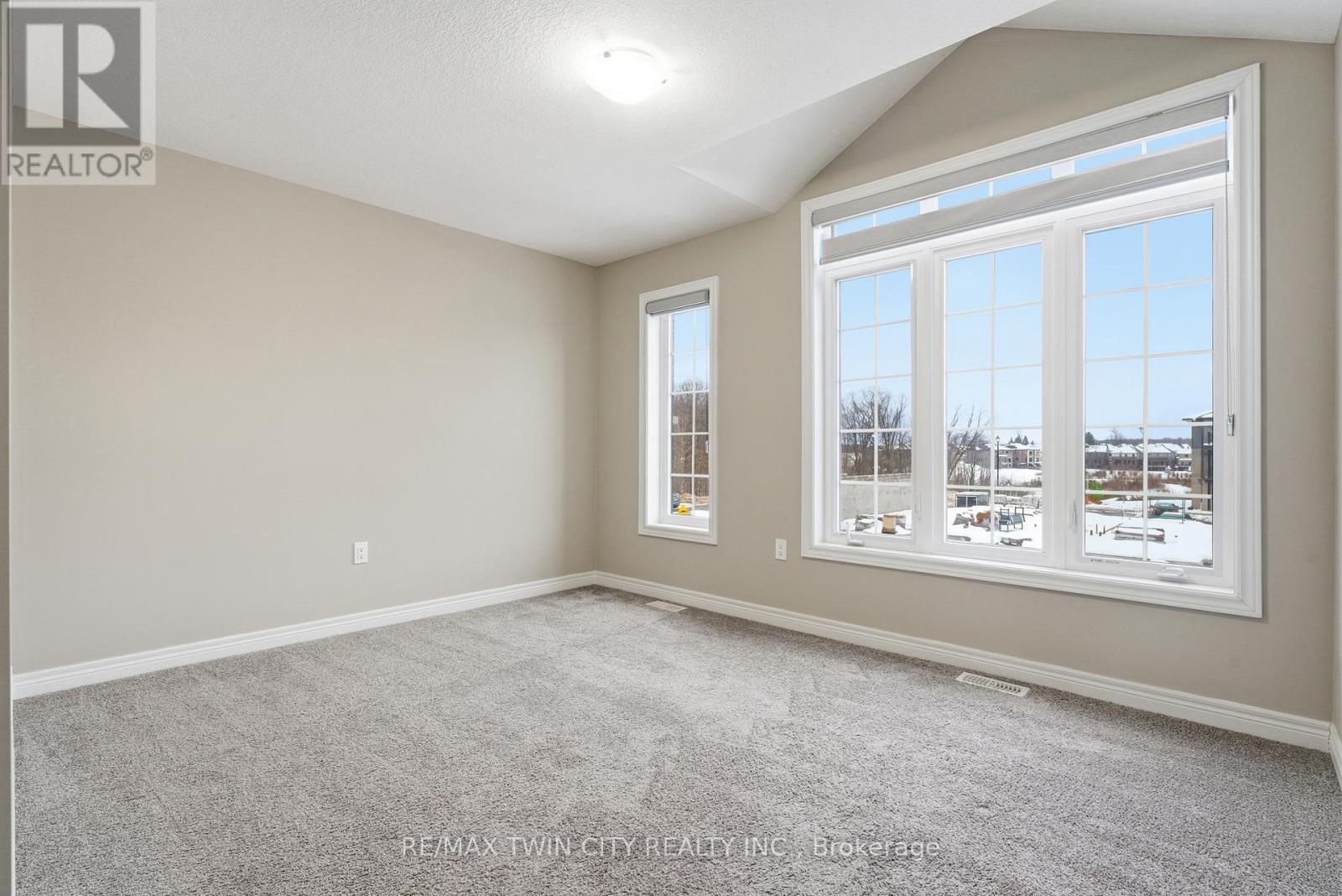 126 Tartan Avenue, Kitchener, Ontario  N2R 0N4 - Photo 30 - X12725526