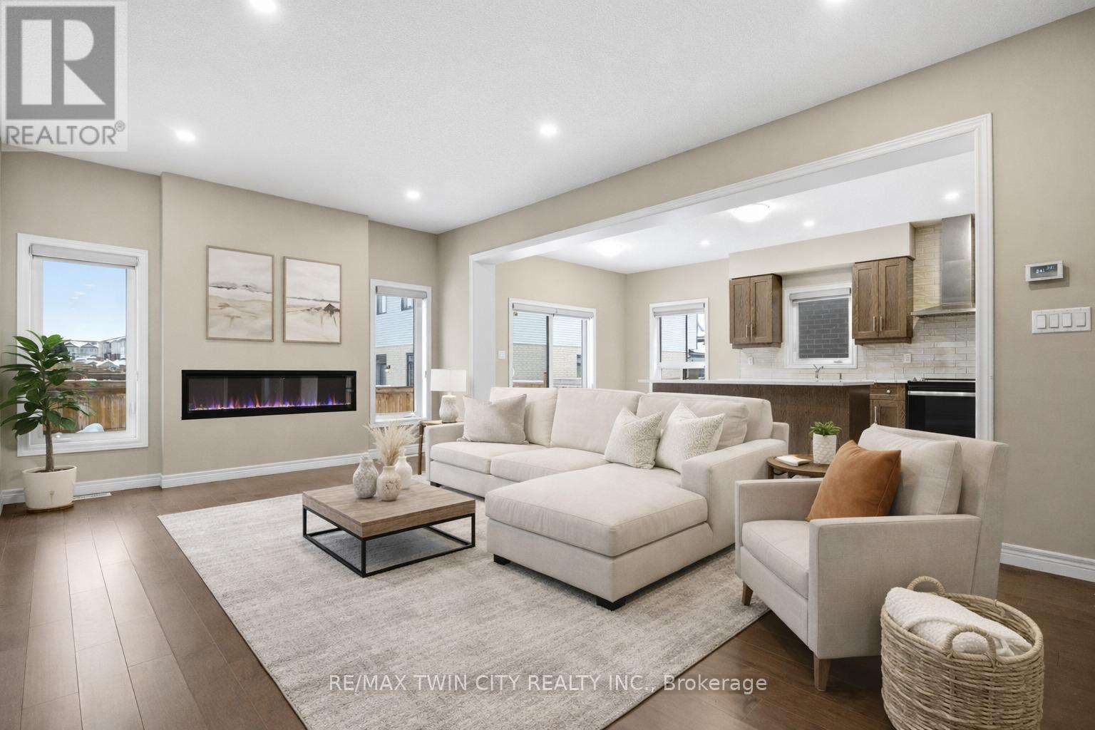 126 Tartan Avenue, Kitchener, Ontario  N2R 0N4 - Photo 4 - X12725526