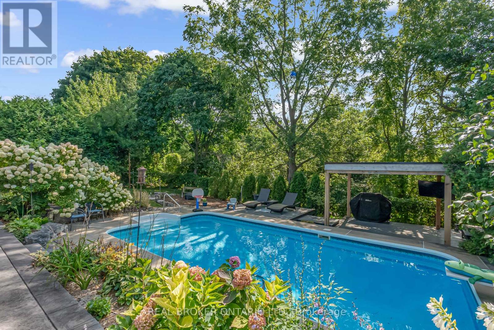 30 Carl Crescent, Hamilton, Ontario  L8B 0G5 - Photo 44 - X12725578