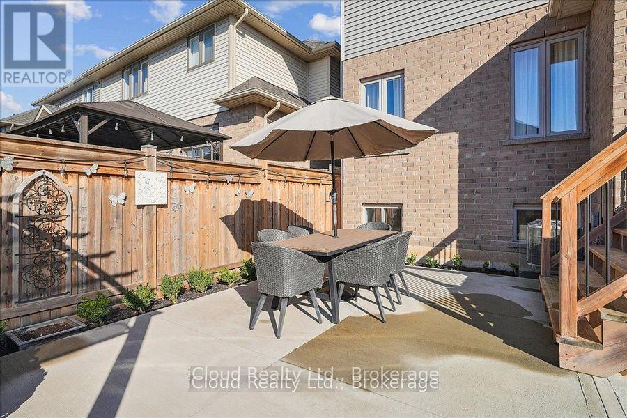 136 Dunrobin Lane, Grimsby, Ontario  L3M 0H4 - Photo 44 - X12725582