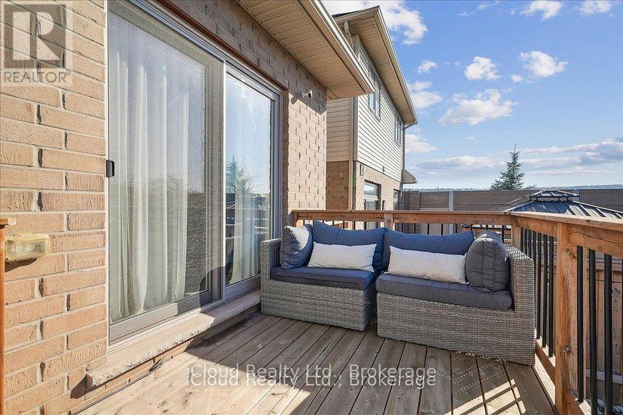 136 Dunrobin Lane, Grimsby, Ontario  L3M 0H4 - Photo 46 - X12725582