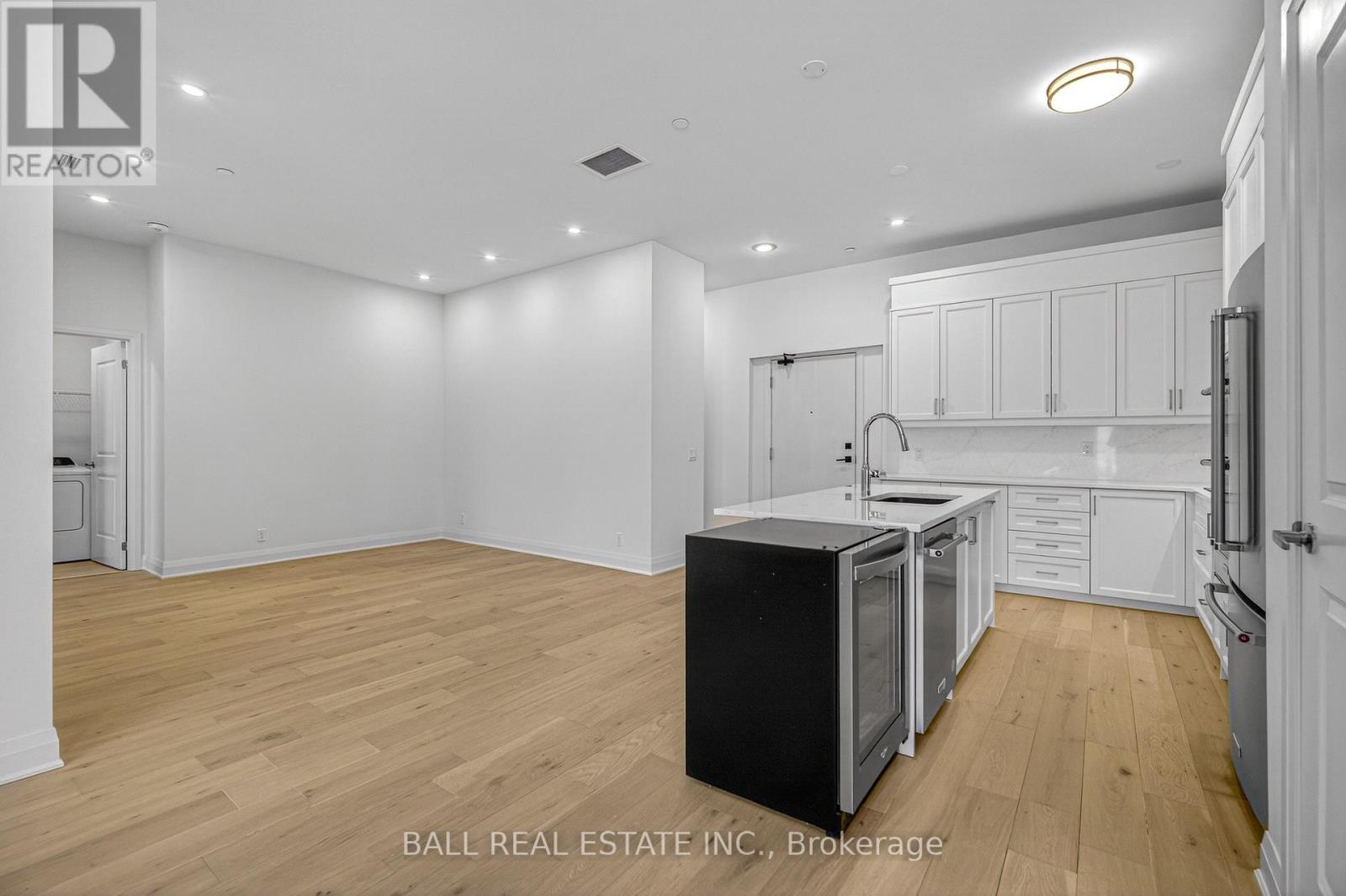 107 - 99 Louisa Street, Kawartha Lakes, Ontario  K0M 1N0 - Photo 4 - X12704866