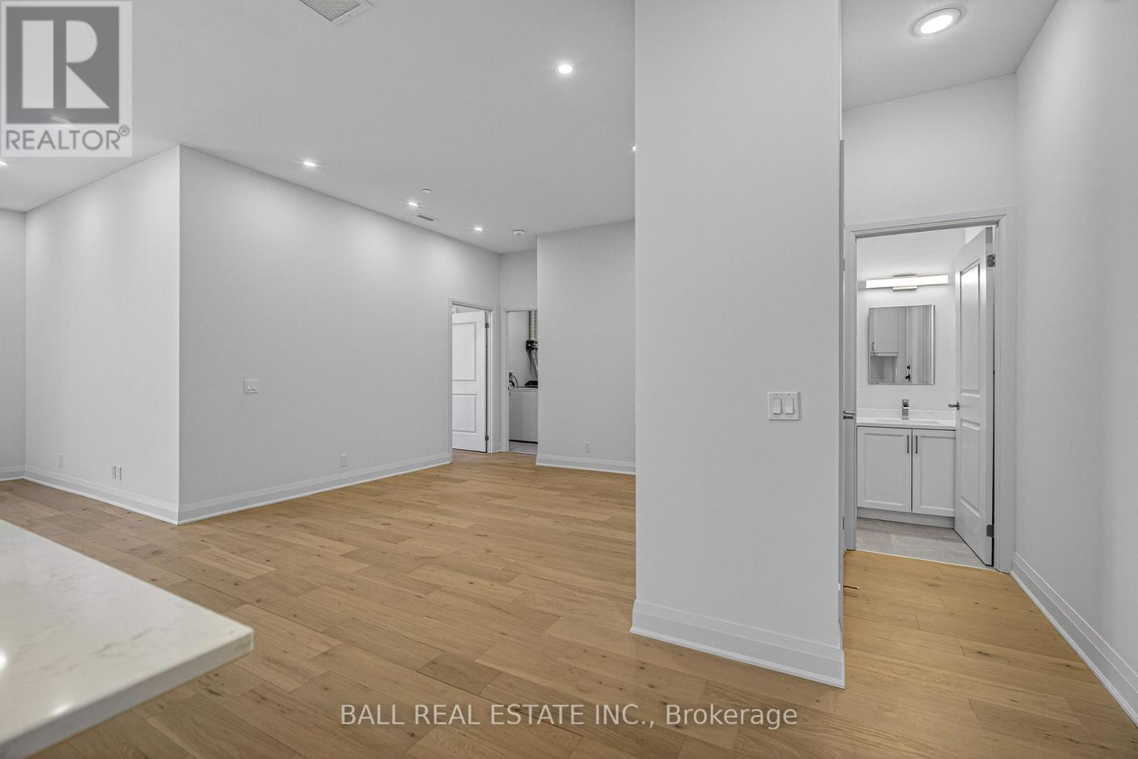 107 - 99 Louisa Street, Kawartha Lakes, Ontario  K0M 1N0 - Photo 8 - X12704866