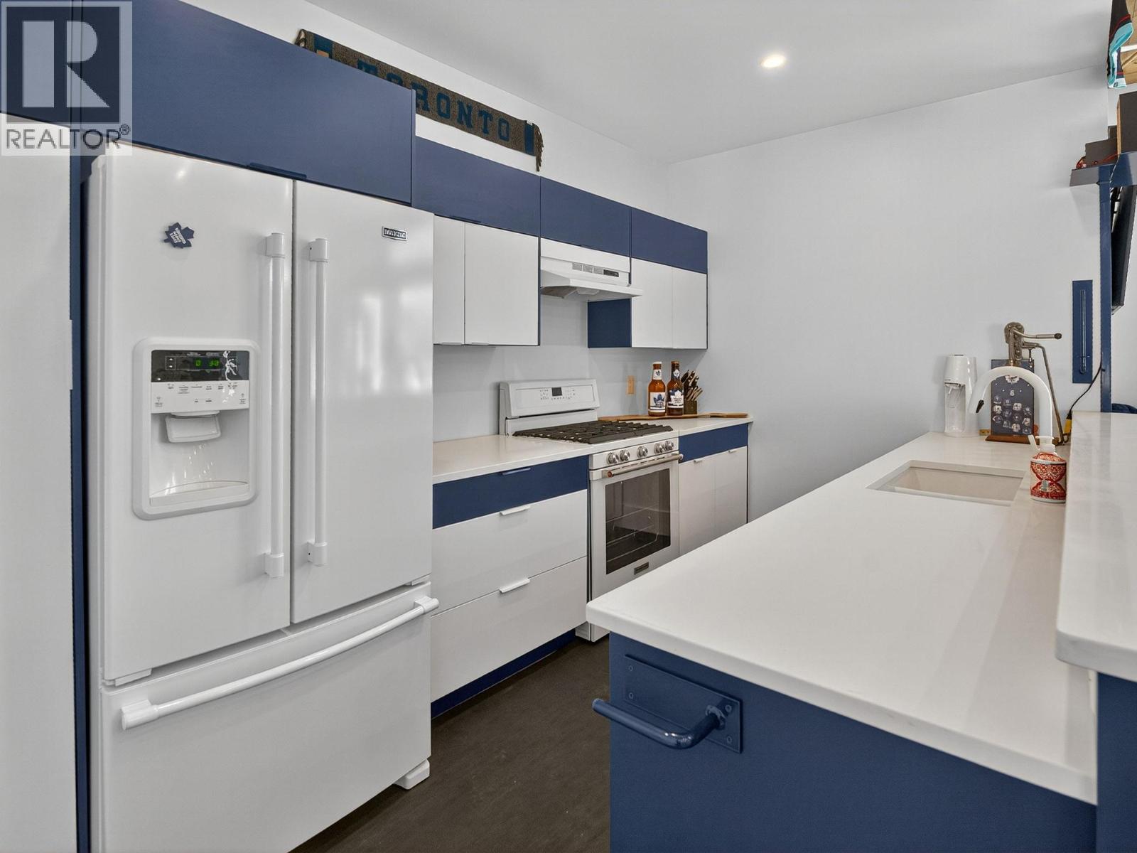 5955 Postill Lake Road, Kelowna, British Columbia  V1X 7V3 - Photo 35 - 10373730