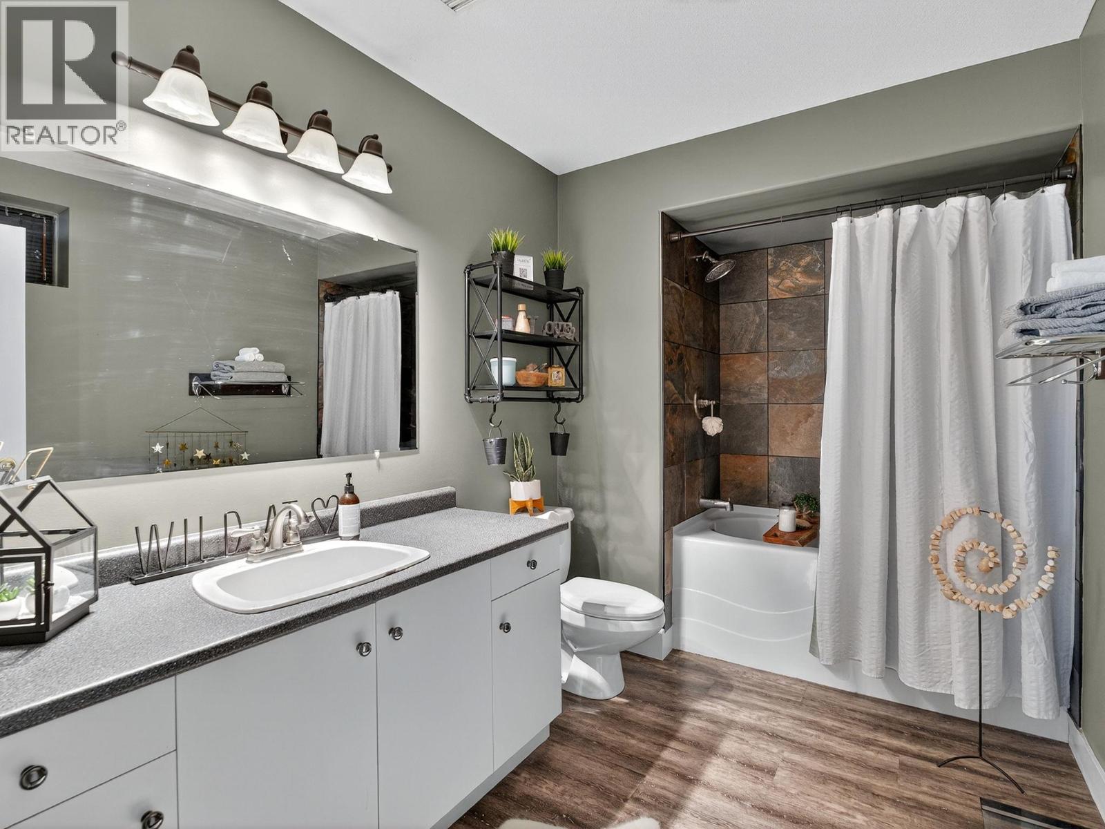 5955 Postill Lake Road, Kelowna, British Columbia  V1X 7V3 - Photo 47 - 10373730