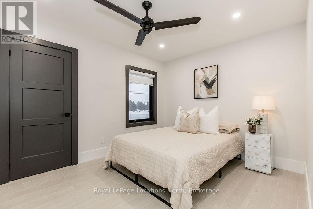 478 Golf Course Road, Wasaga Beach, Ontario  L9Z 1S5 - Photo 36 - S12725802