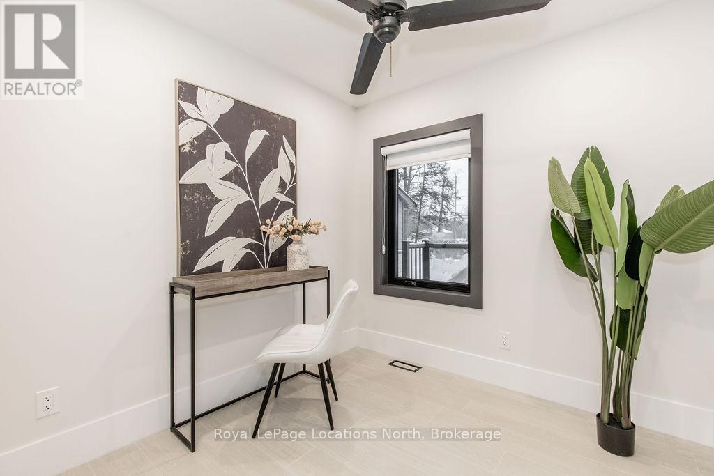 478 Golf Course Road, Wasaga Beach, Ontario  L9Z 1S5 - Photo 38 - S12725802