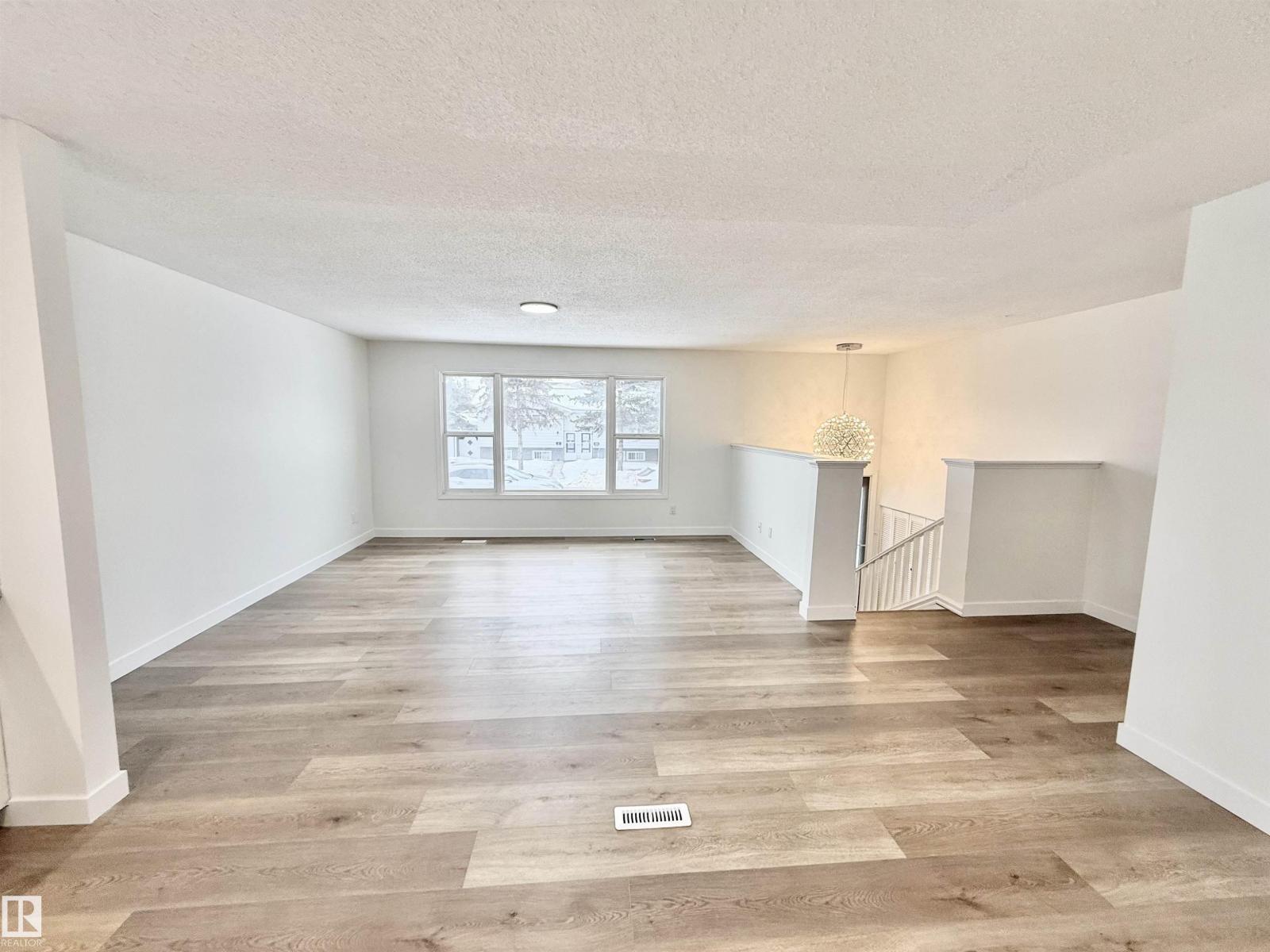 Unknown Address, ,    - Photo 11 - E4470917