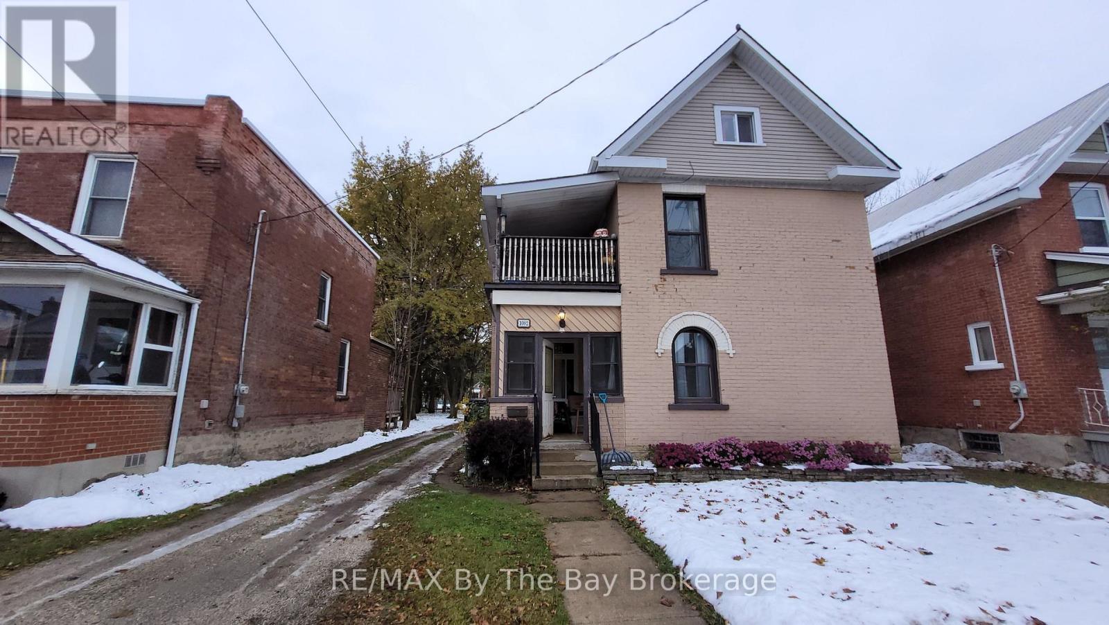 1082 2nd Avenue W, Owen Sound, Ontario N4K 4N1 - Photo 1 - X12725764