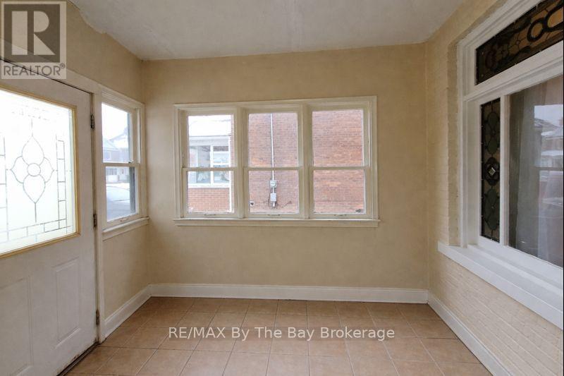 1082 2nd Avenue W, Owen Sound, Ontario N4K 4N1 - Photo 3 - X12725764