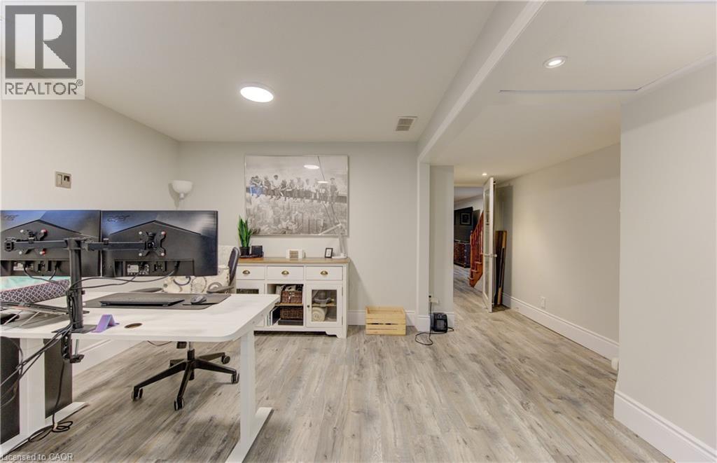 200 Dearborn Boulevard, Waterloo, Ontario  N2J 4Y3 - Photo 38 - 40800470