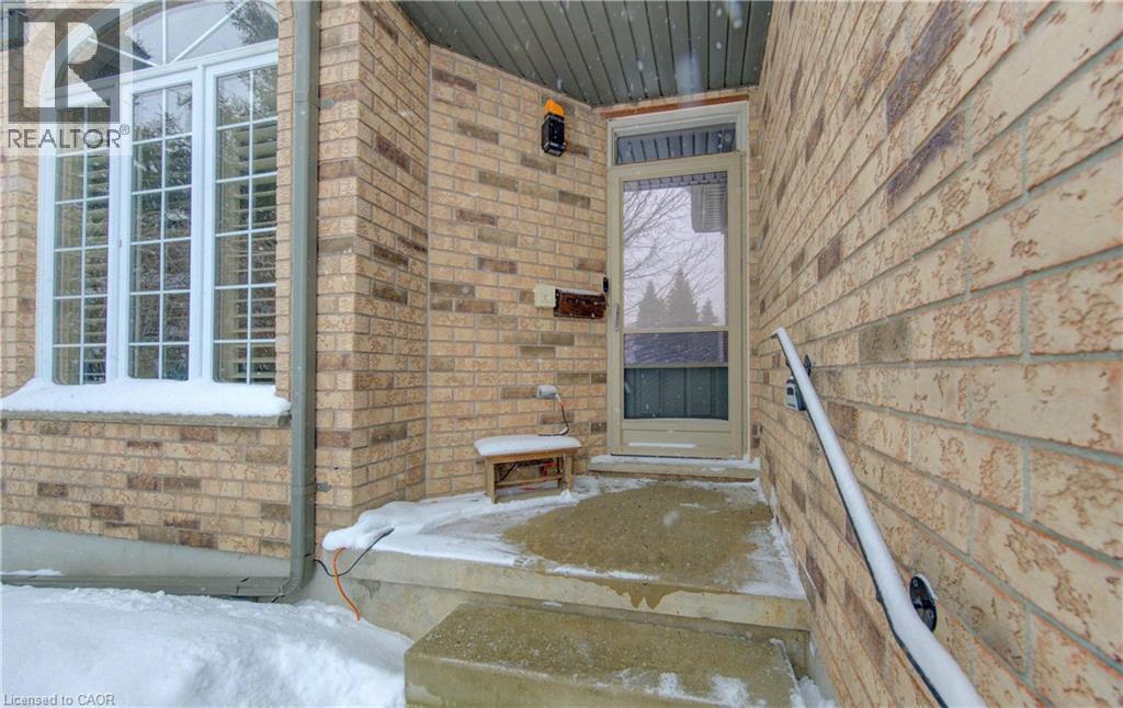200 Dearborn Boulevard, Waterloo, Ontario  N2J 4Y3 - Photo 3 - 40800470