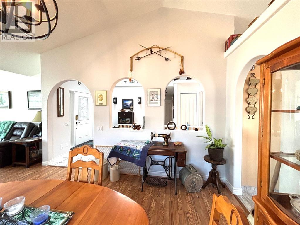 106 Borys Place, Hinton, Alberta  T7V 1H7 - Photo 17 - A2259024