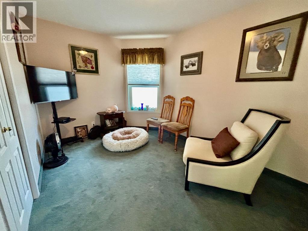 106 Borys Place, Hinton, Alberta  T7V 1H7 - Photo 21 - A2259024