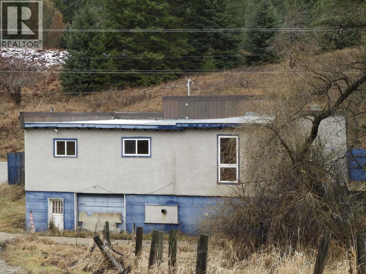 6904 Highway 6, Appledale, British Columbia  V0G 2J0 - Photo 6 - 10371217