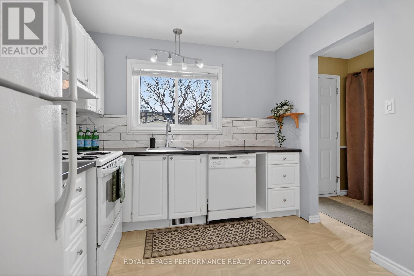 10c Fieldgate Drive, Ottawa, Ontario  K2J 1L5 - Photo 10 - X12725650