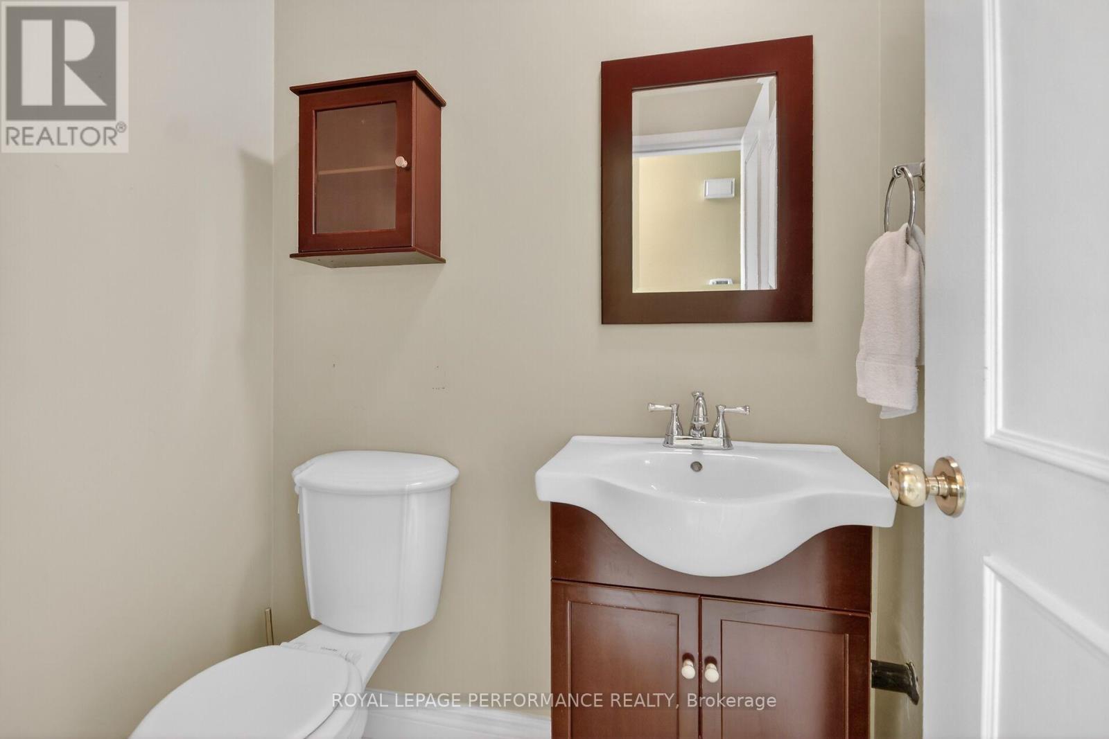 10c Fieldgate Drive, Ottawa, Ontario  K2J 1L5 - Photo 13 - X12725650