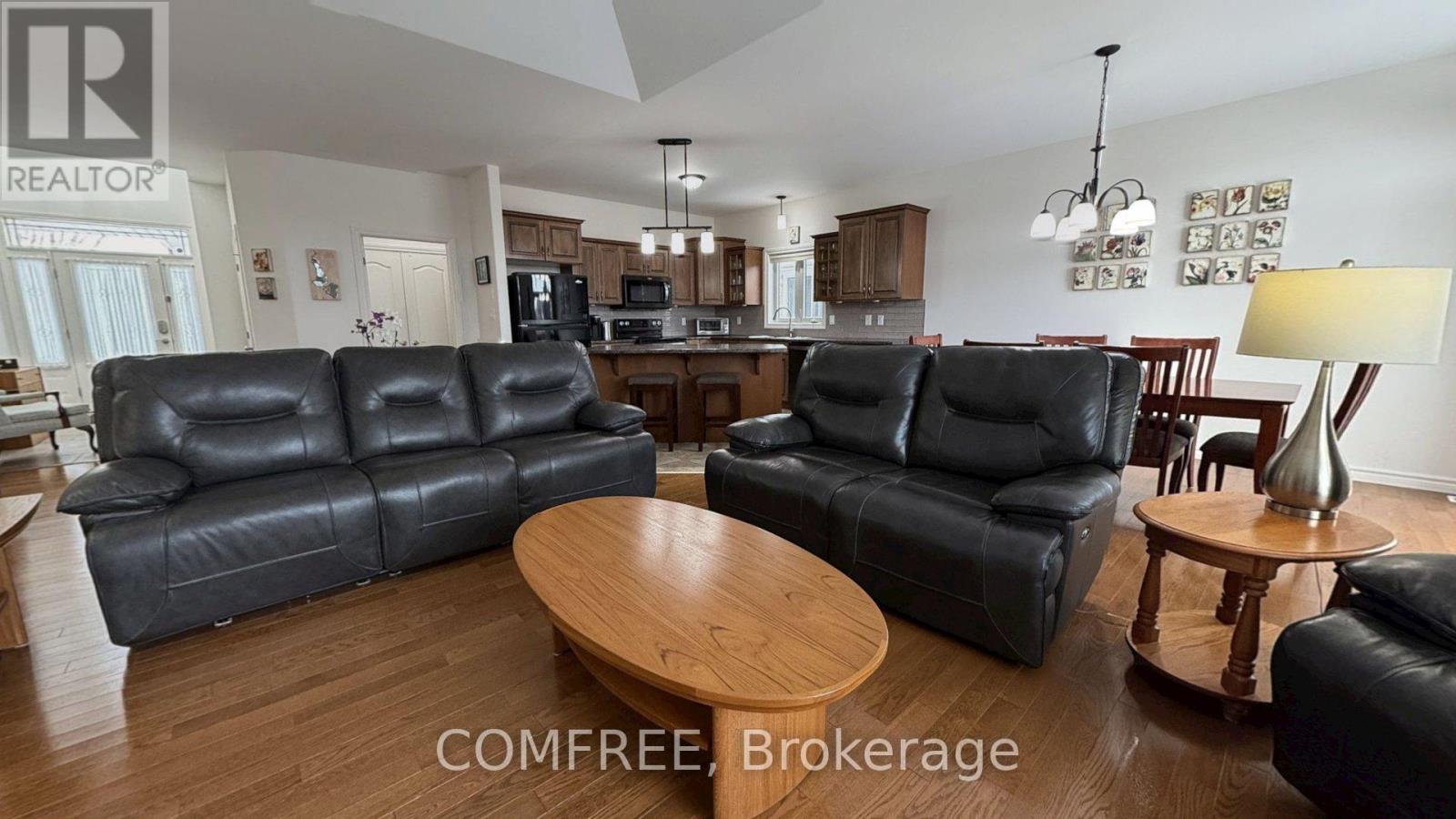 31 Essex Drive, Belleville, Ontario  K8N 0M9 - Photo 10 - X12725718