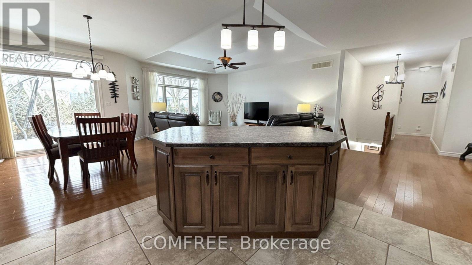 31 Essex Drive, Belleville, Ontario  K8N 0M9 - Photo 7 - X12725718