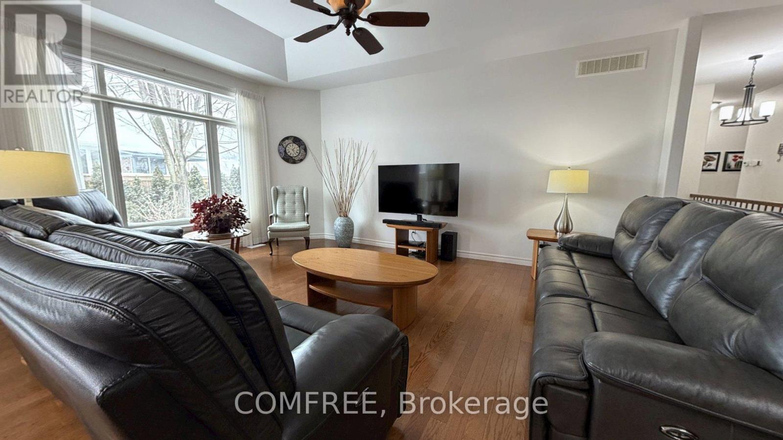 31 Essex Drive, Belleville, Ontario  K8N 0M9 - Photo 9 - X12725718