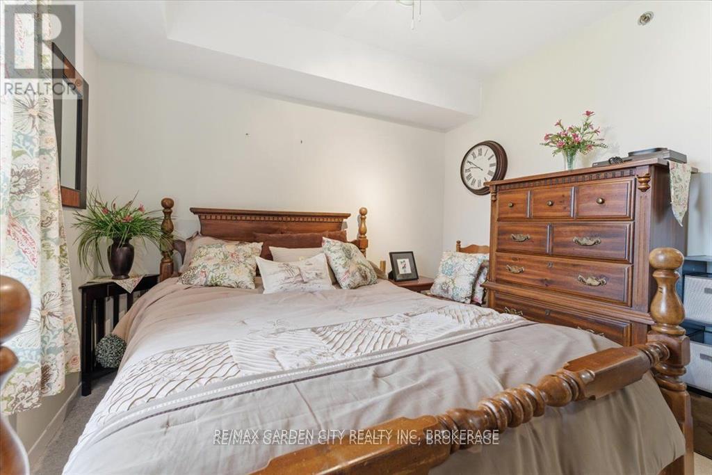 1402 - 330 Prince Charles Drive, Welland, Ontario  L3C 7B3 - Photo 23 - X12725658