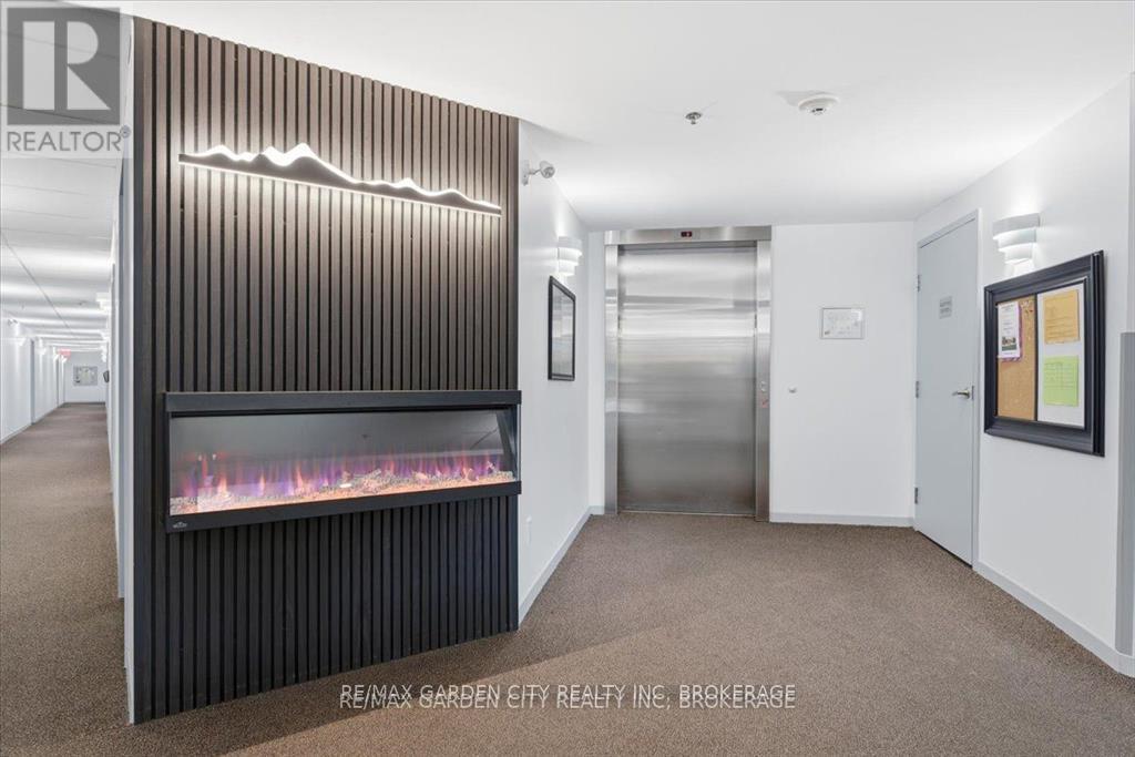 1402 - 330 Prince Charles Drive, Welland, Ontario  L3C 7B3 - Photo 9 - X12725658