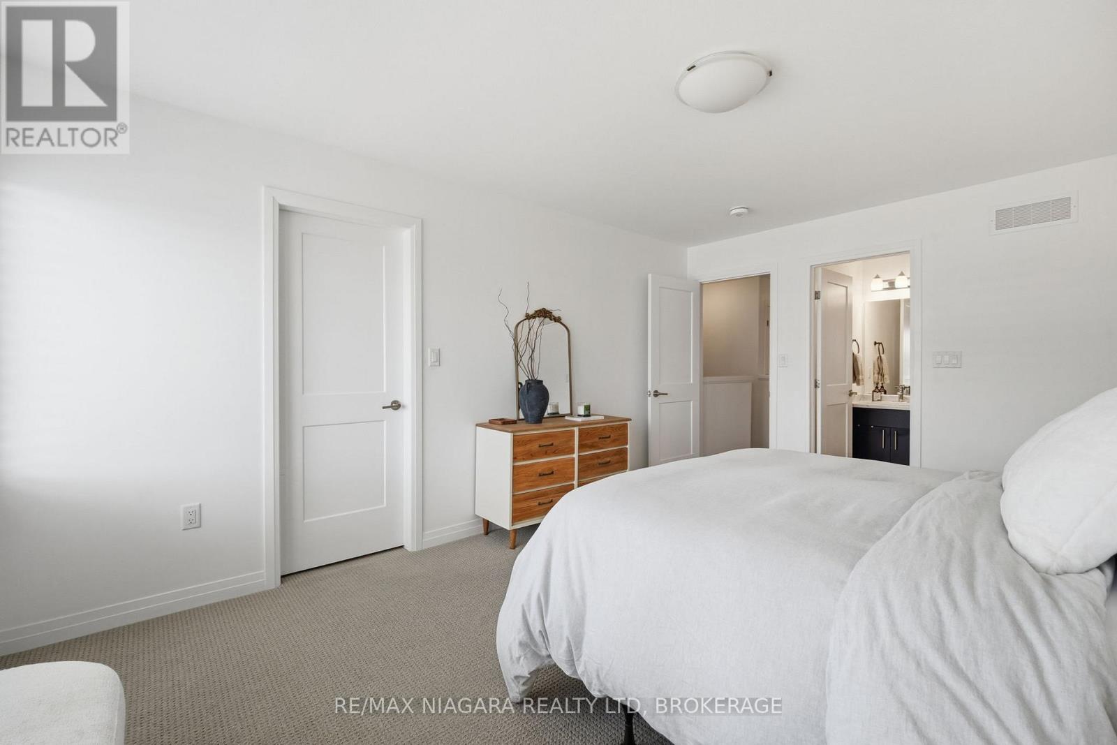 4004 Crown Street, Lincoln, Ontario  L0R 1B4 - Photo 17 - X12725750