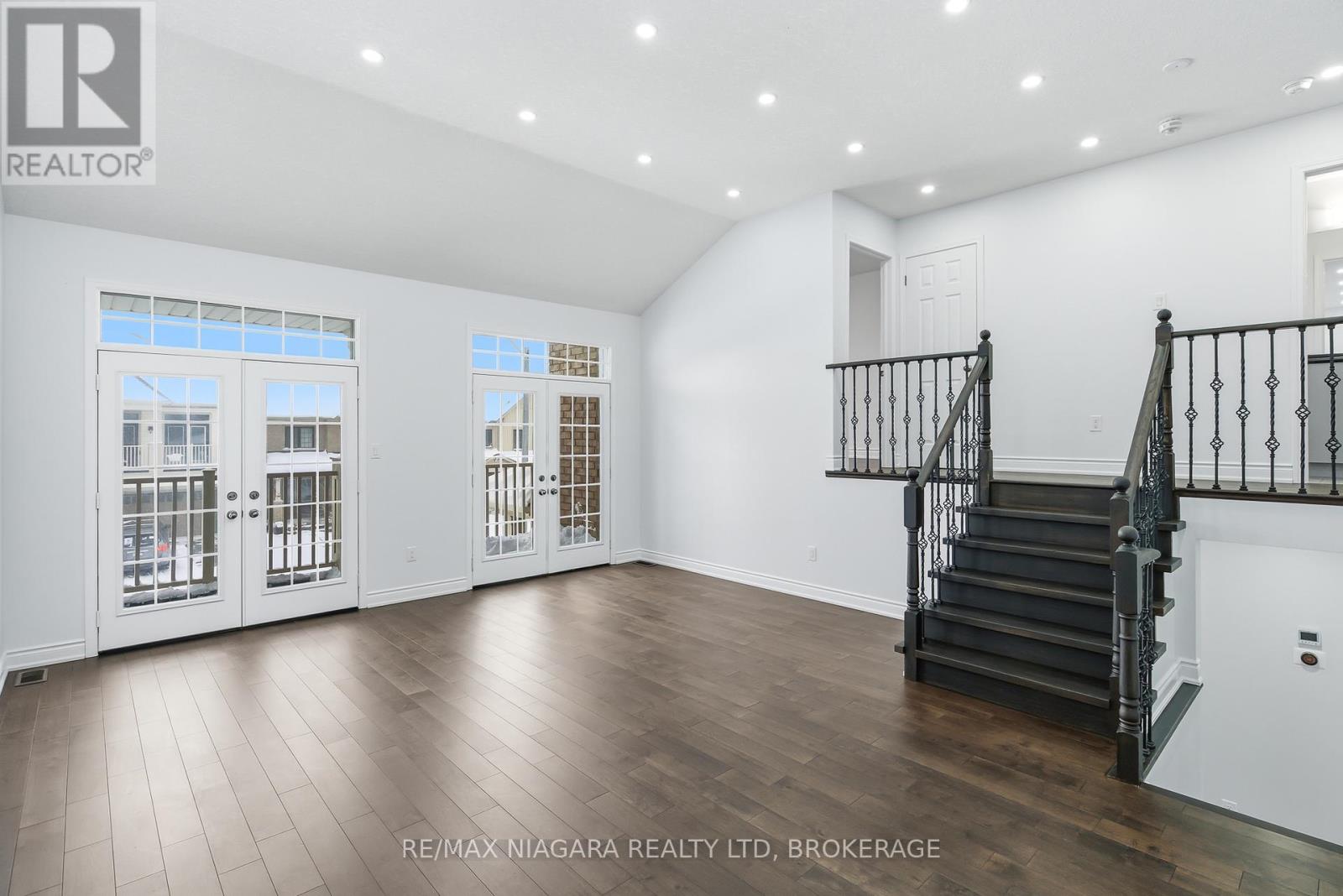 8139 Buckeye Crescent, Niagara Falls, Ontario  L2H 2Y6 - Photo 19 - X12725792