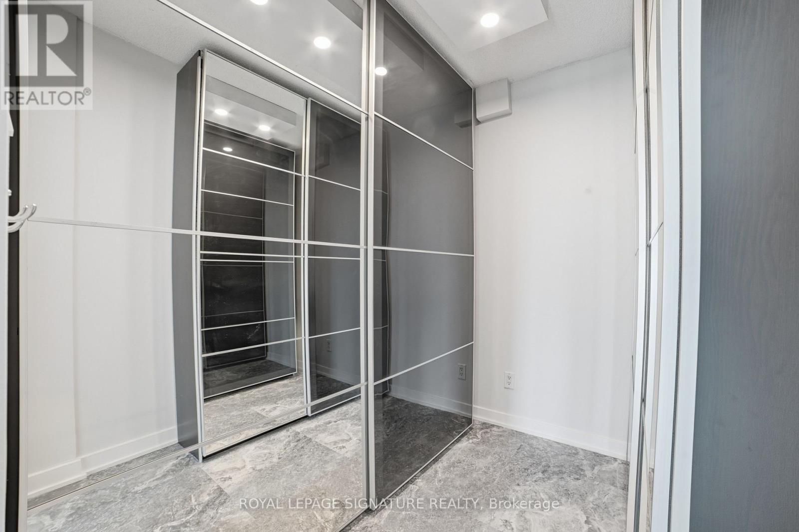 1219 - 650 Queens Quay W, Toronto, Ontario  M5V 3N2 - Photo 15 - C12724180