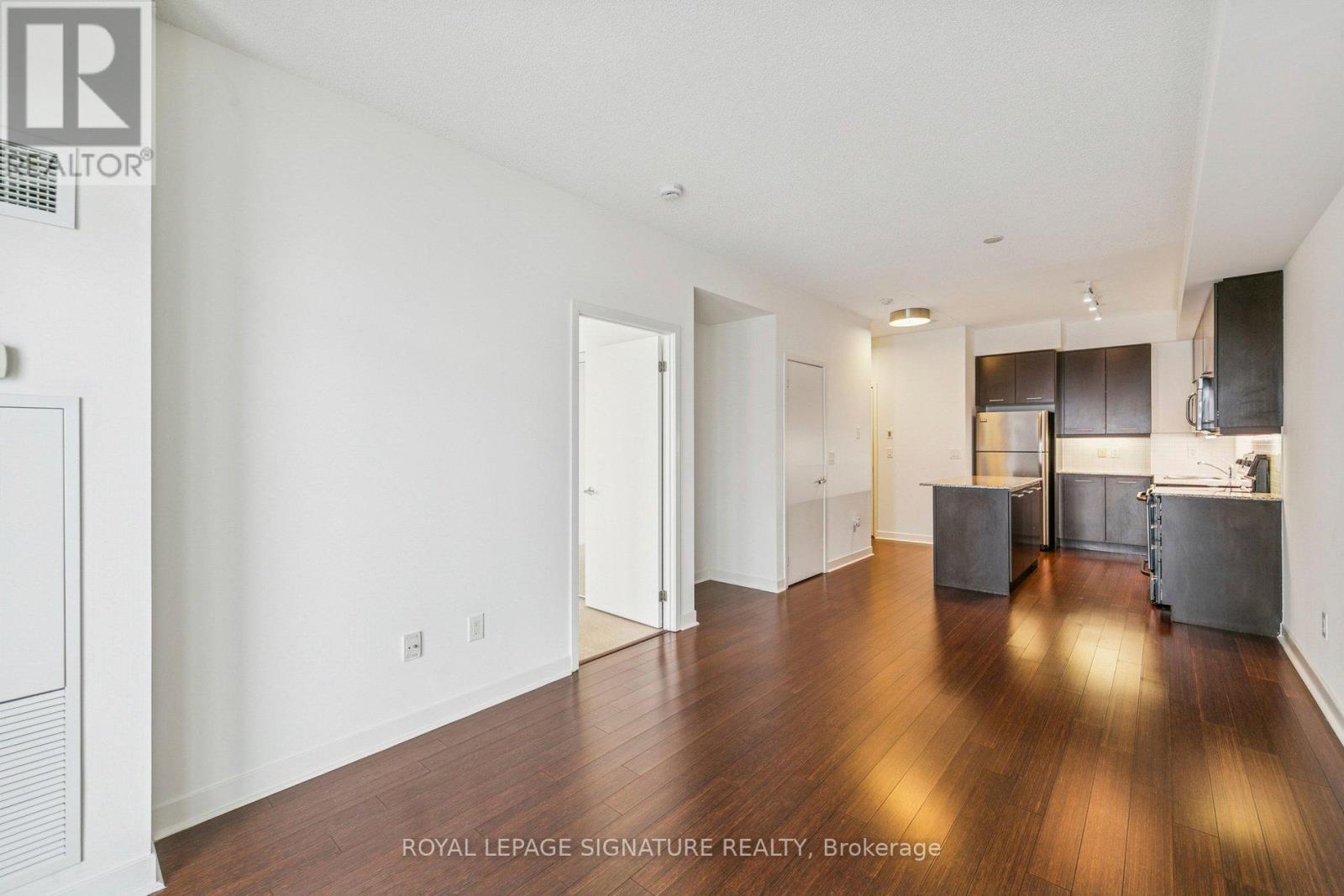 2907 - 360 Square One Drive, Mississauga, Ontario  L5B 0E6 - Photo 14 - W12722224