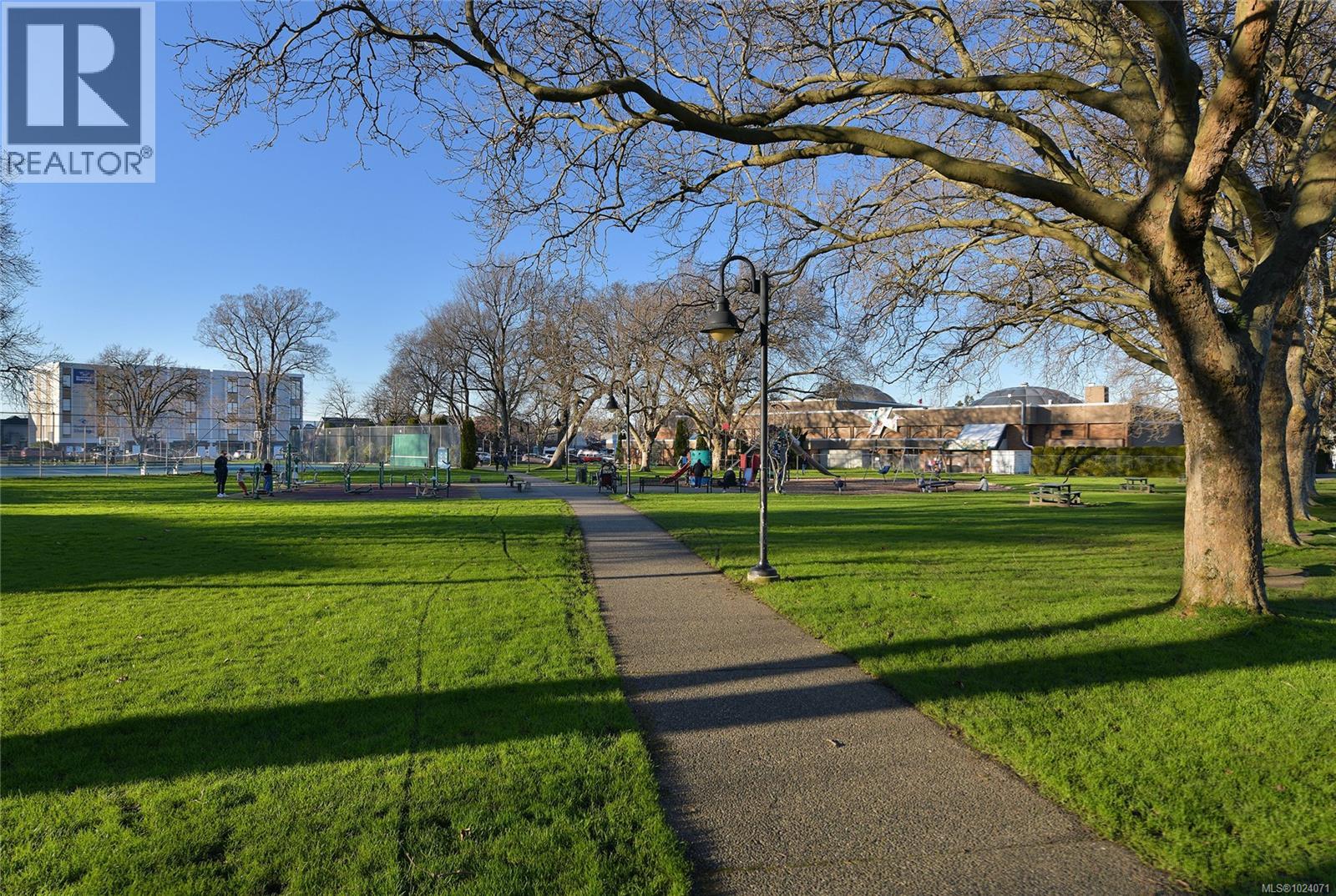 3 945 Pembroke St, Victoria, British Columbia  V8T 1J1 - Photo 63 - 1024071