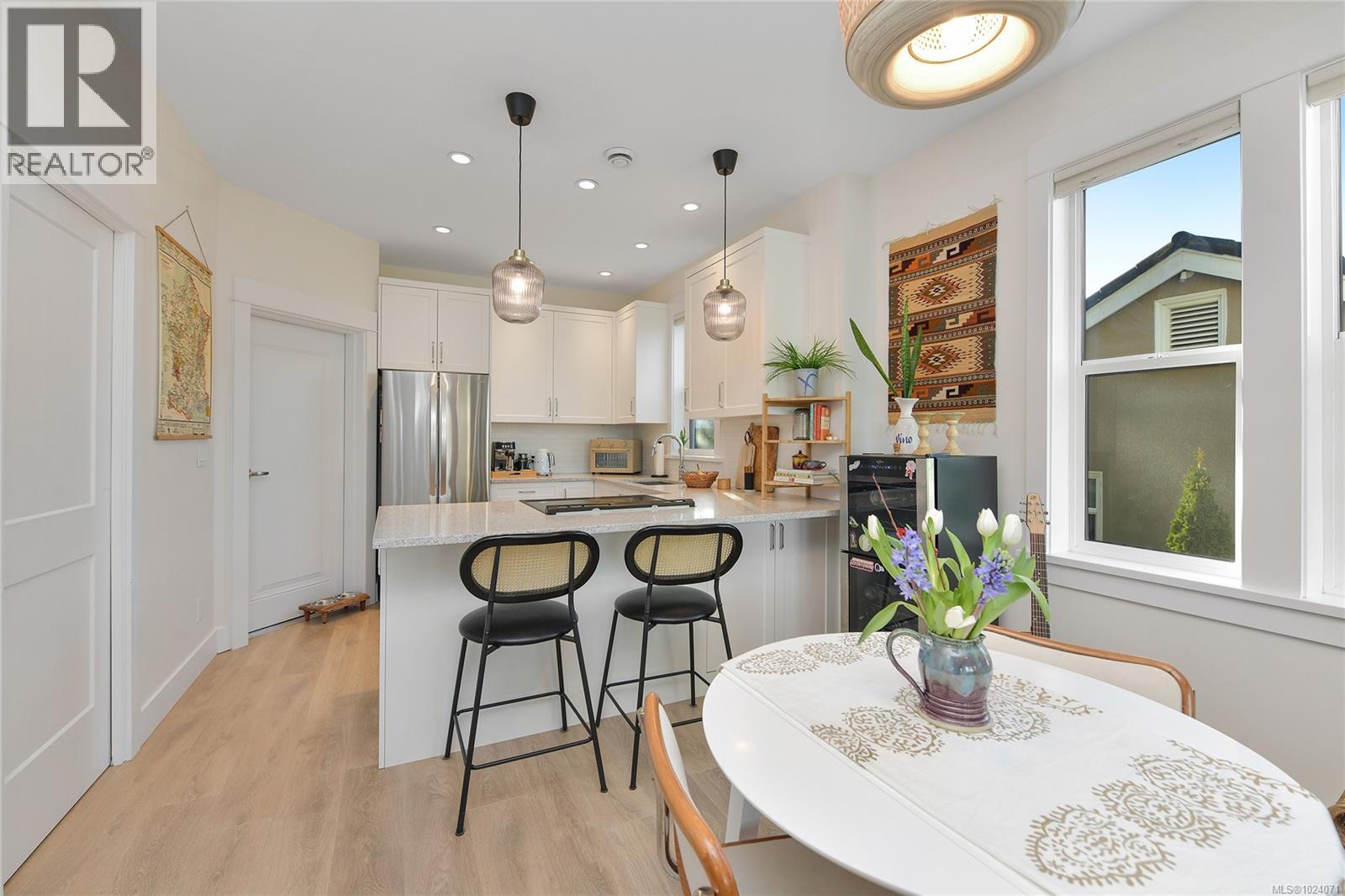 3 945 Pembroke St, Victoria, British Columbia  V8T 1J1 - Photo 8 - 1024071