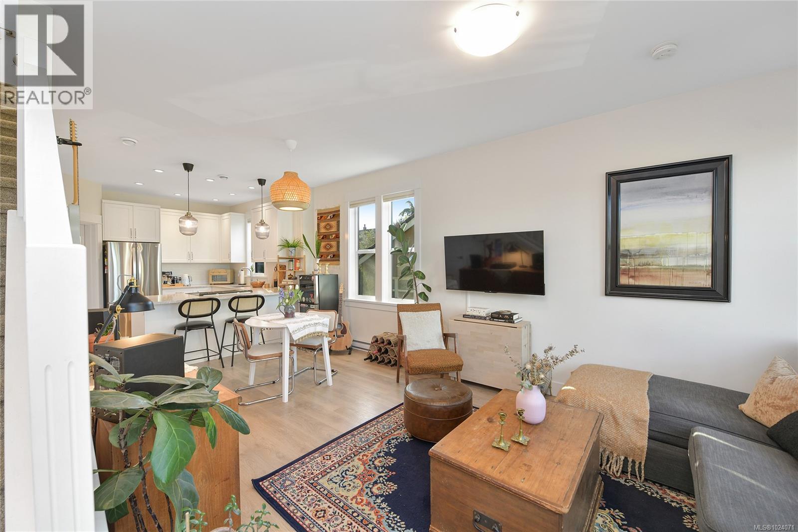 3 945 Pembroke St, Victoria, British Columbia  V8T 1J1 - Photo 9 - 1024071