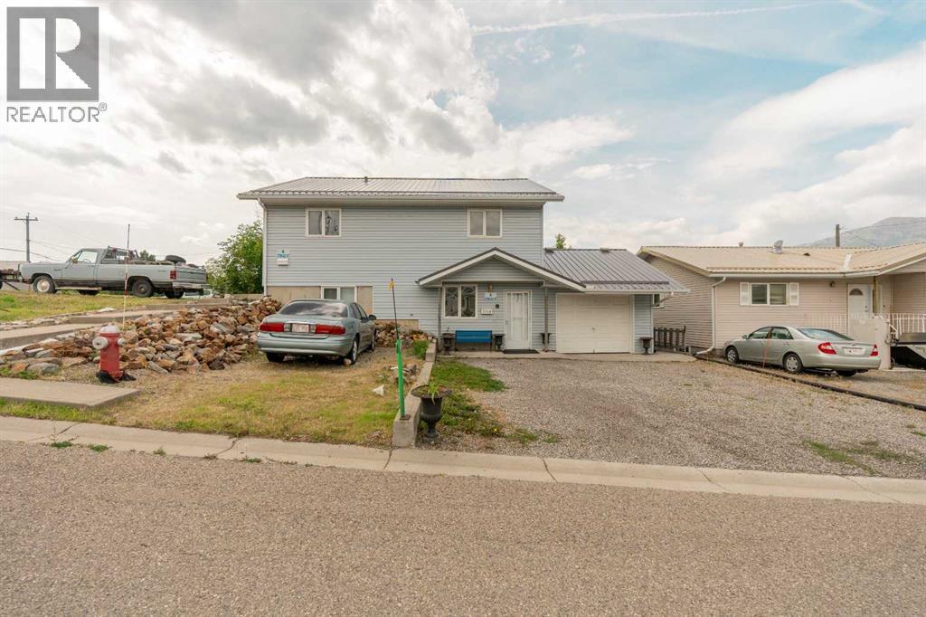 2729 226 Street, Bellevue, Alberta