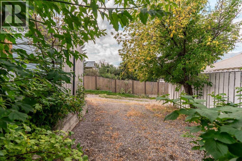 2729 226 Street, Bellevue, Alberta  T0K 0C0 - Photo 41 - A2250969