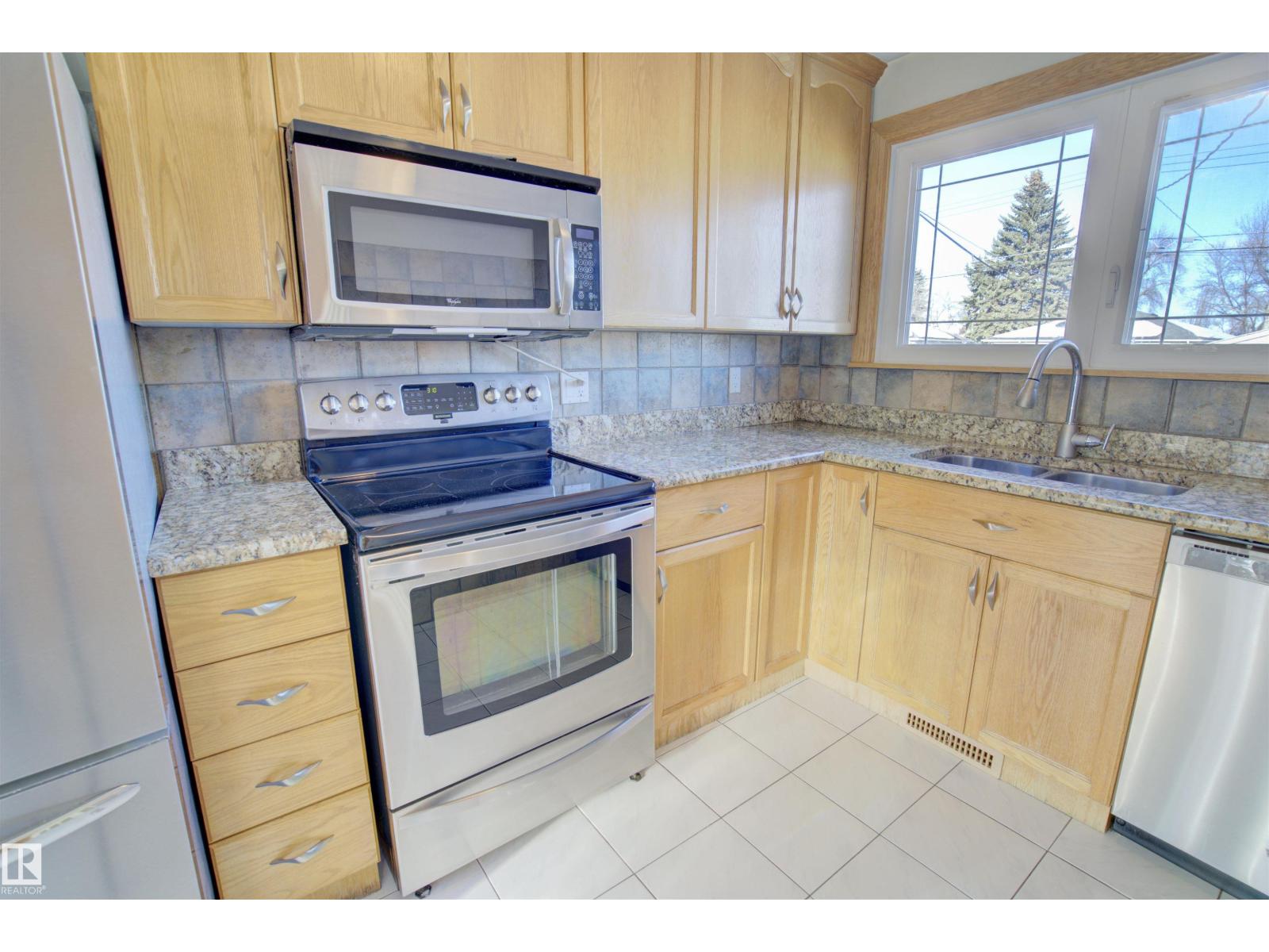 10508 130th Av Nw, Edmonton, Alberta  T5E 0S8 - Photo 14 - E4470920